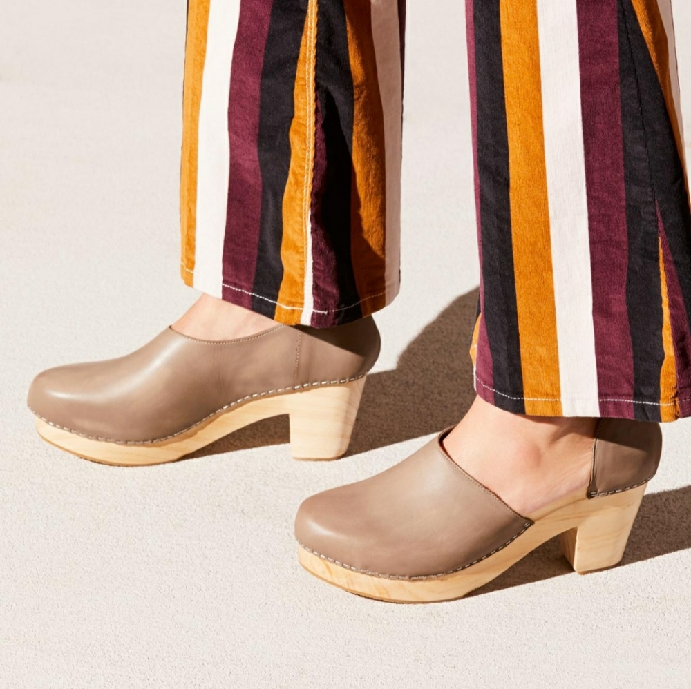 Free People Monroe Leather Heeled Wood Clogs Gray,  39 (9)